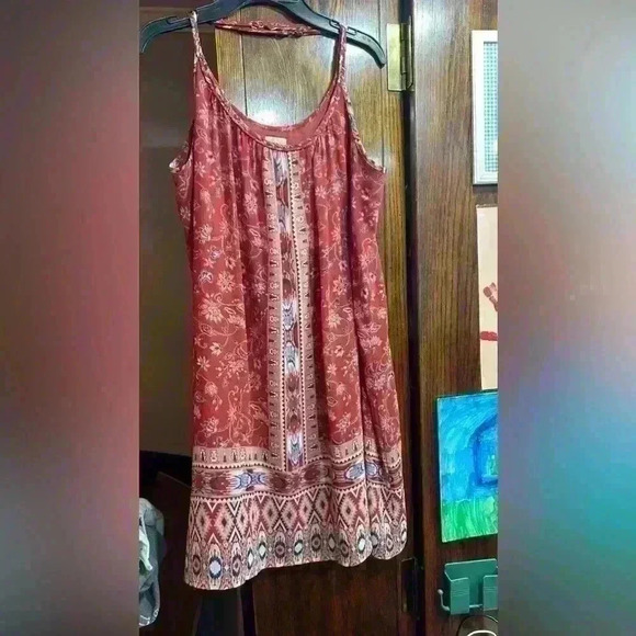 Hollister Spaghetti Strap Sundress in a Red Floral Print - Picture 8 of 10